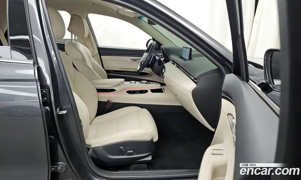 Genesis GV70 2022 2.5 Автомат в Москве № 492, фото 14