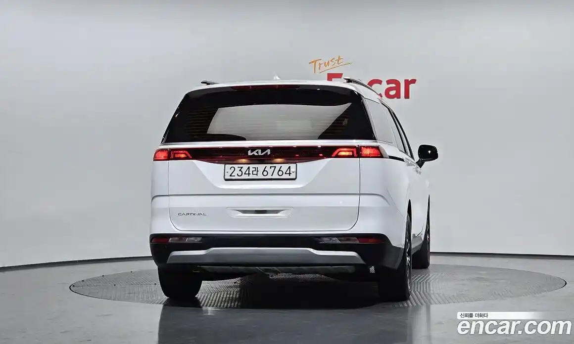 Kia Canival 2022 2.2 Автомат в Москве № 8506, фото 18