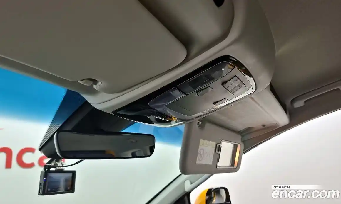 Hyundai Staria 2023 3.5 Автомат в Москве № 87813, фото 17