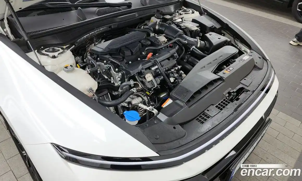 Hyundai Sonata 2025 1.6 Автомат в Москве № 88732, фото 14