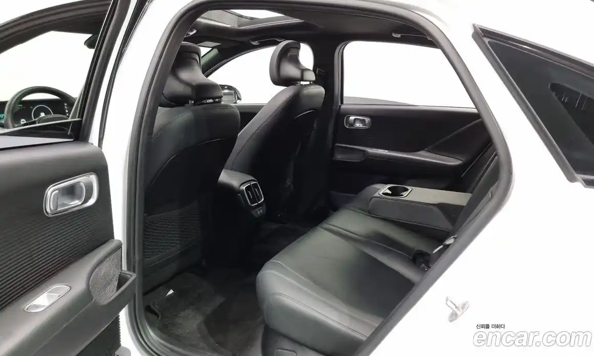 Hyundai Ioniq 6 2023 0.1 Автомат в Москве № 109021, фото 12