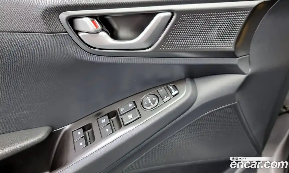 Hyundai Ioniq 2020 1.6 Автомат в Москве № 112276, фото 17