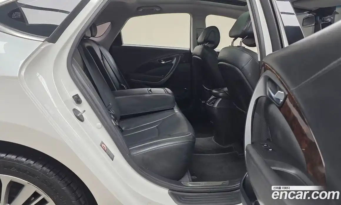 Hyundai Aslan 2015 3.0 Автомат в Москве № 112924, фото 12