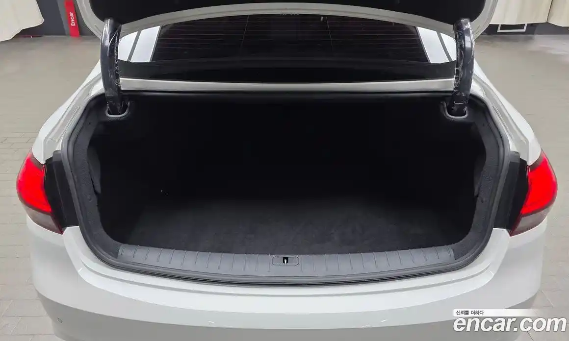 Hyundai Aslan 2015 3.0 Автомат в Москве № 112924, фото 20