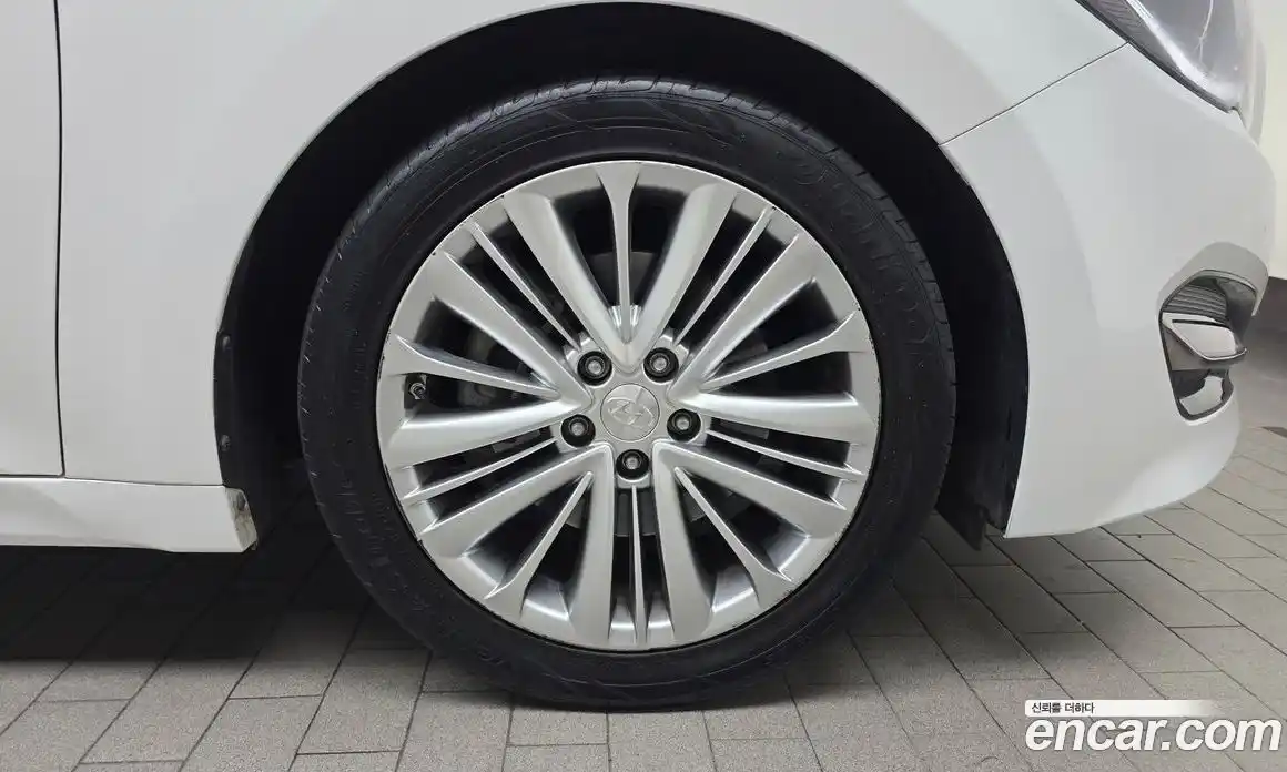 Hyundai Aslan 2015 3.0 Автомат в Москве № 112924, фото 5