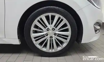 Hyundai Aslan 2015 3.0 Автомат в Москве № 112924, миниатюра 5