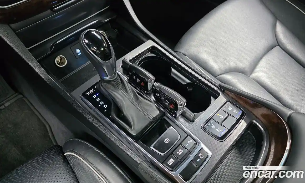 Hyundai Aslan 2015 3.0 Автомат в Москве № 112924, фото 9