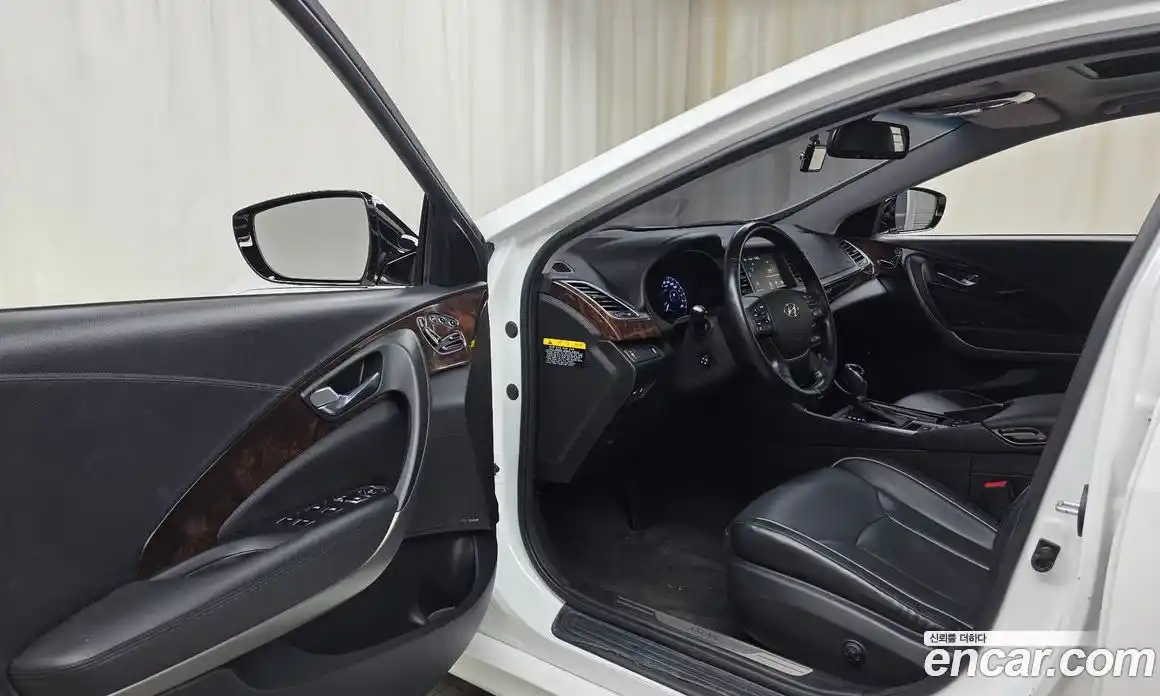 Hyundai Aslan 2015 3.0 Автомат в Москве № 112924, фото 10