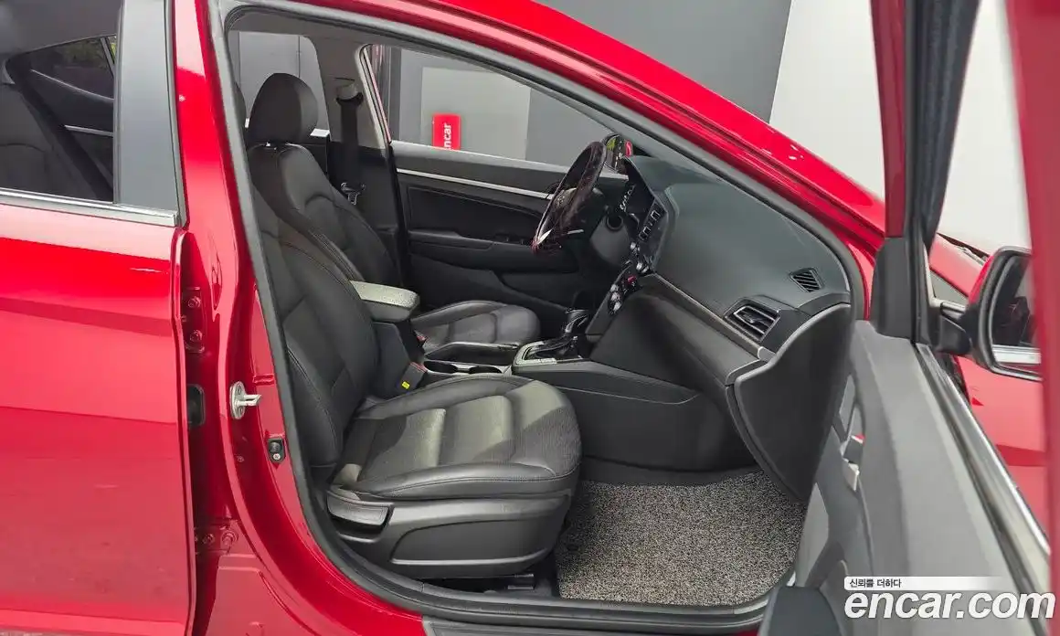 Hyundai Avante 2019 1.6 Автомат в Москве № 113046, фото 8