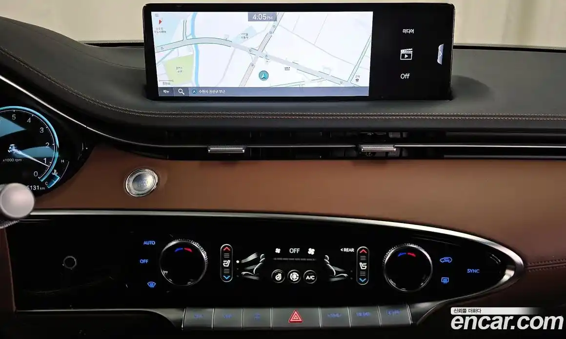 Genesis GV70 2023 2.5 Автомат в Москве № 115607, фото 9