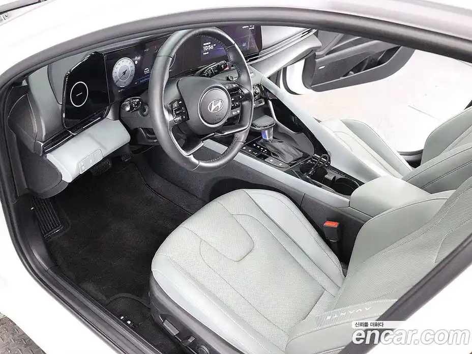 Hyundai Avante 2024 1.6 Автомат в Москве № 116463, фото 17