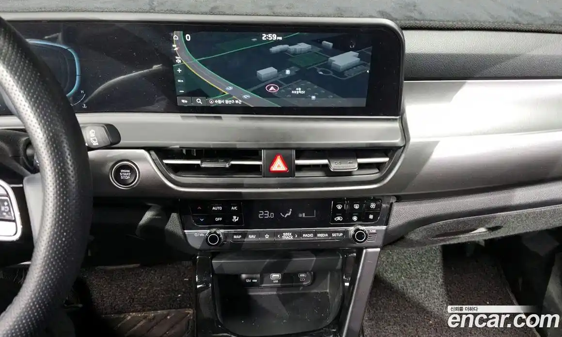 Kia Seltos 2024 2.0 Автомат в Москве № 119855, фото 3