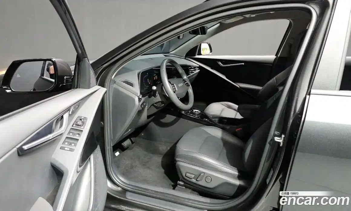 Kia Niro 2024 1.6 Автомат в Москве № 120291, фото 3