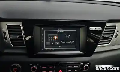 Kia Niro 2017 1.6 Автомат в Москве № 121469, миниатюра 11