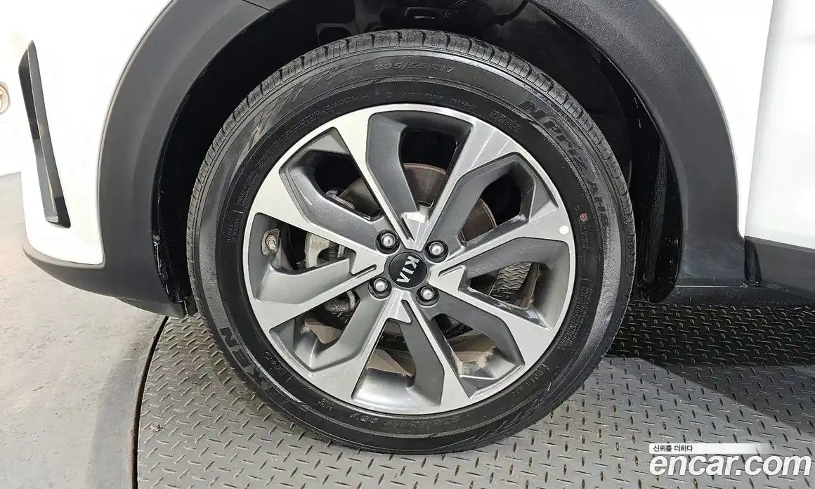 Kia Stonic 2018 1.4 Автомат в Москве № 124250, фото 5