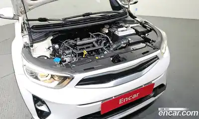 Kia Stonic 2018 1.4 Автомат в Москве № 124250, миниатюра 6