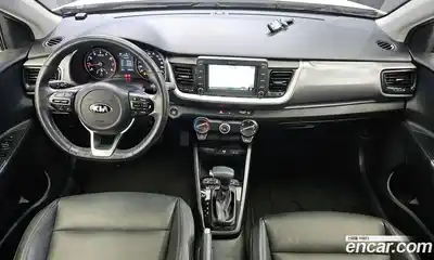 Kia Stonic 2018 1.4 Автомат в Москве № 124250, миниатюра 7