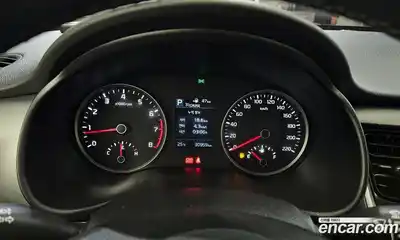 Kia Stonic 2018 1.4 Автомат в Москве № 124250, миниатюра 8