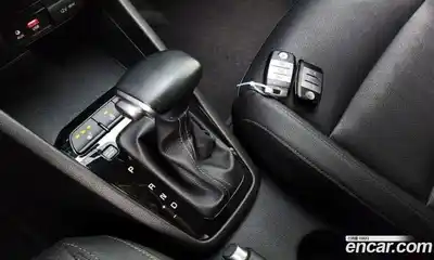Kia Stonic 2018 1.4 Автомат в Москве № 124250, миниатюра 9