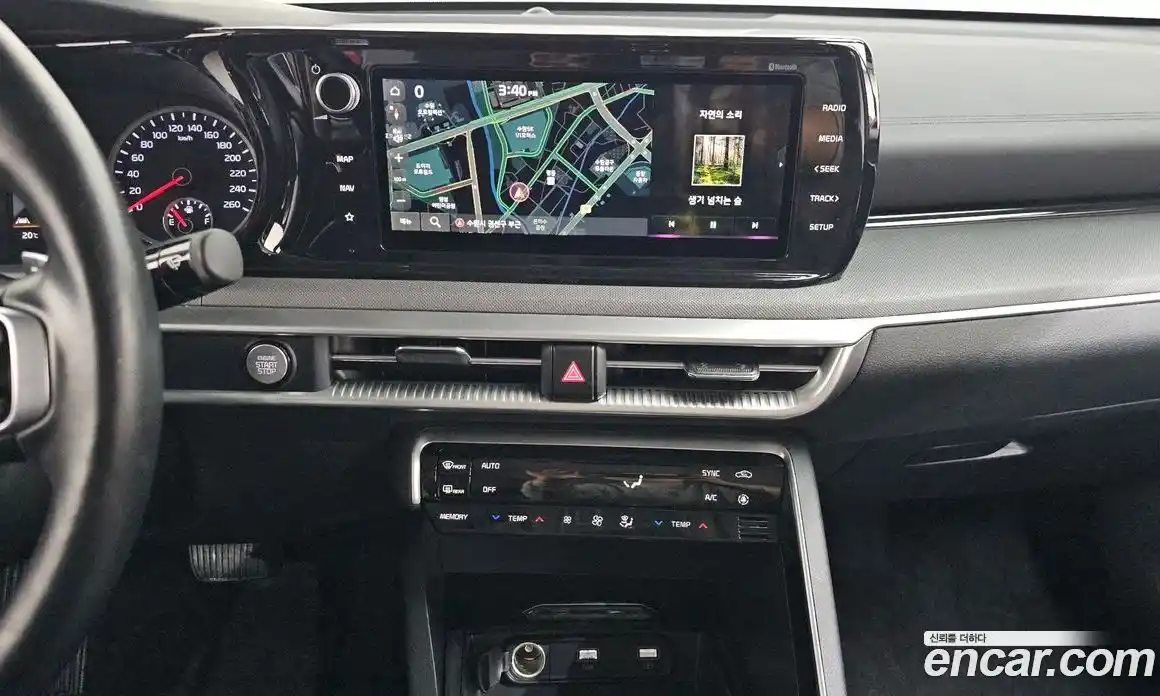 Kia K5 2021 2.0 Автомат в Москве № 128363, фото 1