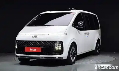 Hyundai Staria, 2025