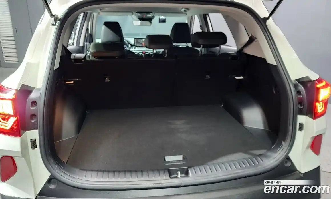 Kia Seltos 2020 1.6 Автомат в Москве № 131897, фото 20