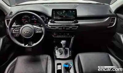 Kia Seltos 2020 1.6 Автомат в Москве № 131897, миниатюра 7