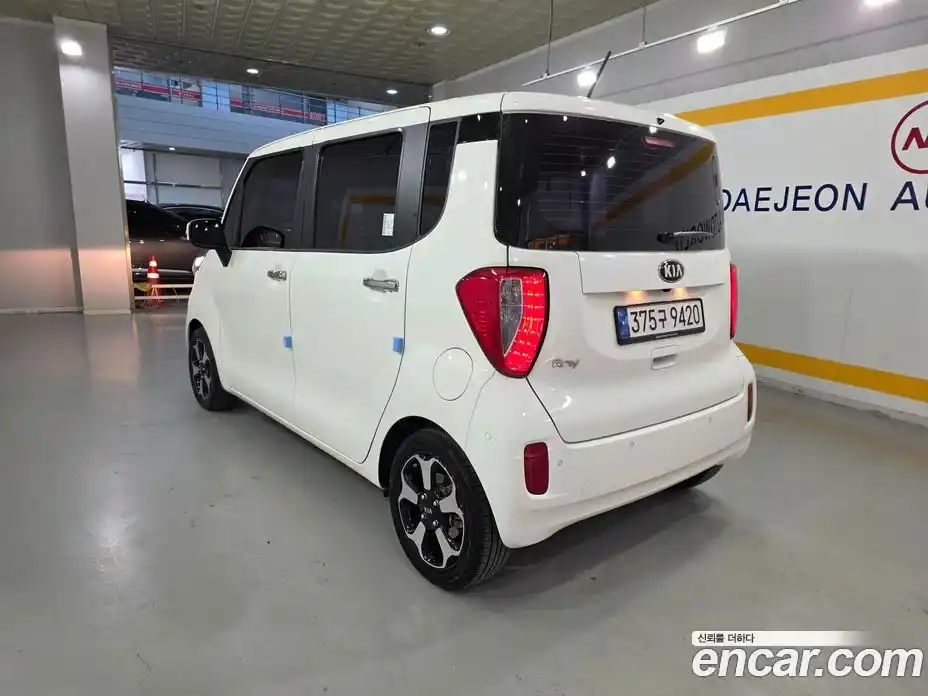 Kia Ray 2017 1.0 Автомат в Москве № 132318, фото 3