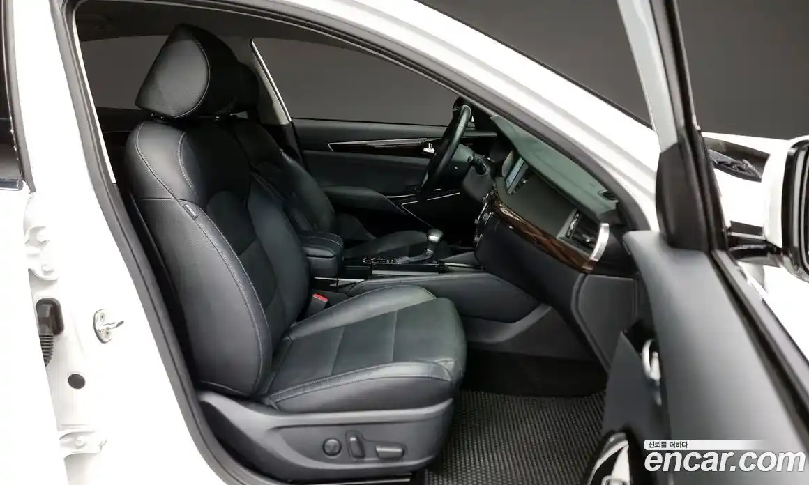 Kia K7 2018 2.4 Автомат в Москве № 133569, фото 16