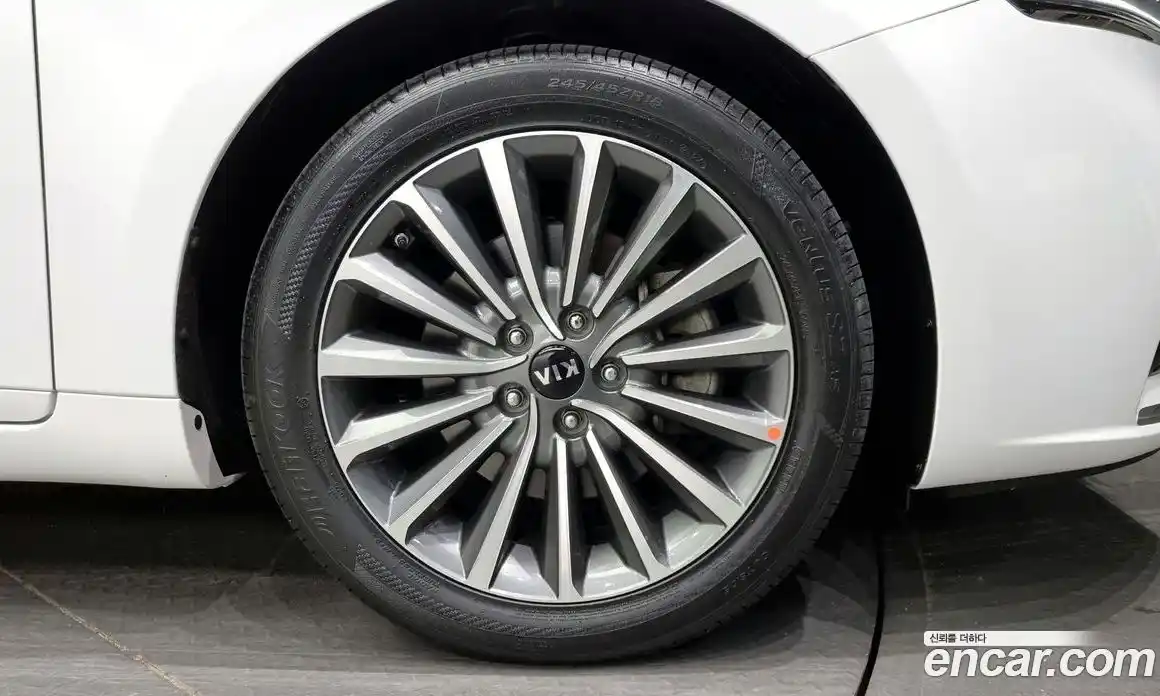 Kia K7 2018 2.4 Автомат в Москве № 133569, фото 5