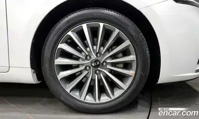 Kia K7 2018 2.4 Автомат в Москве № 133569, миниатюра 5