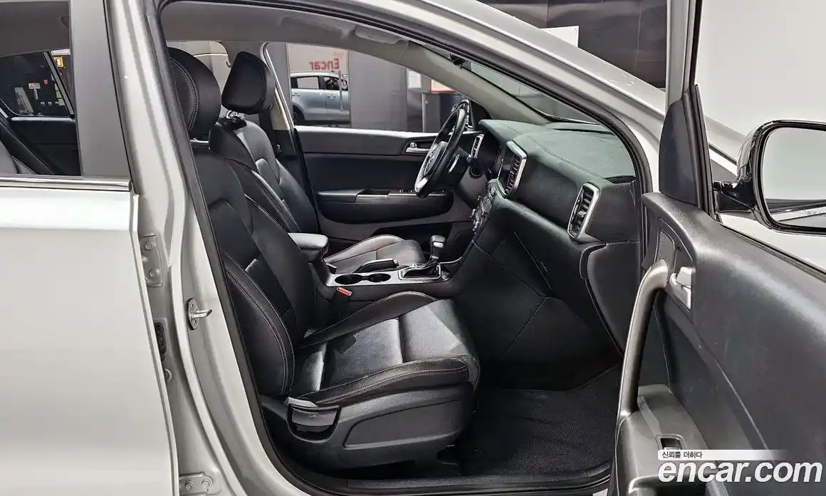 Kia Sportage 2019 1.6 Автомат в Москве № 133875, фото 16