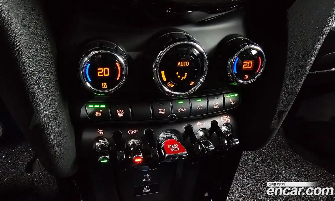 Mini Cooper 2023 2.0 Автомат в Москве № 136716, фото 3