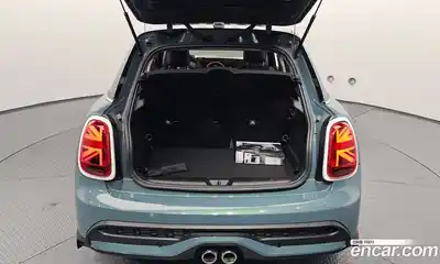 Mini Cooper 2023 2.0 Автомат в Москве № 136716, миниатюра 9