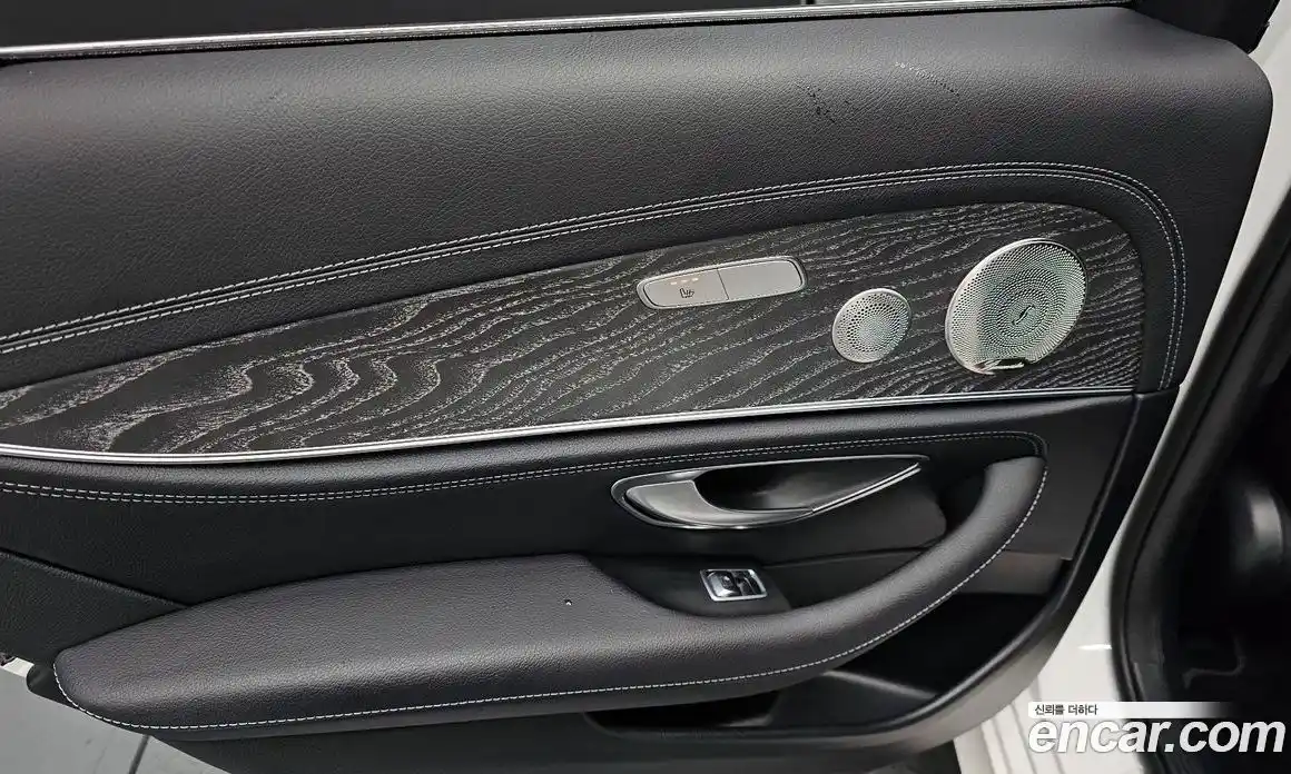 Mercedes-Benz E-Class 2022 2.0 Автомат в Москве № 137218, фото 11