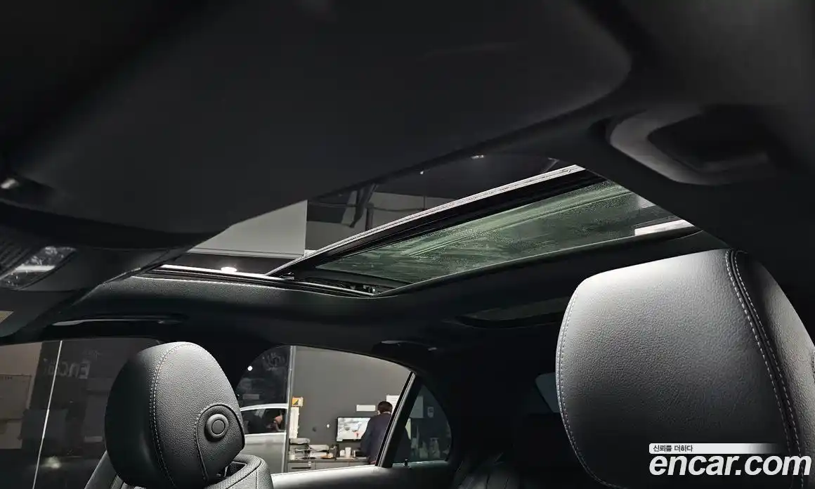 Mercedes-Benz E-Class 2022 2.0 Автомат в Москве № 137218, фото 6