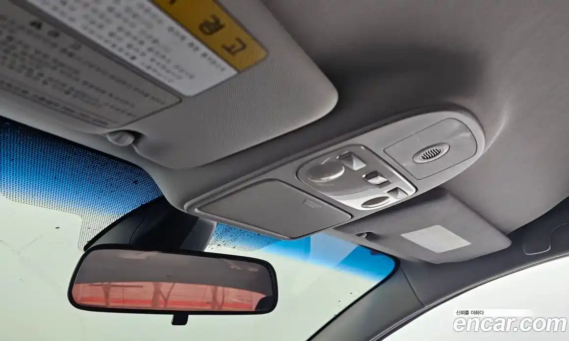 Renault SM3 2010 1.6 Автомат в Москве № 137779, фото 11