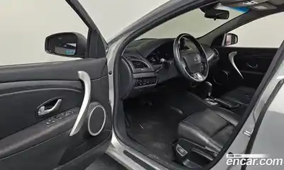 Renault SM3 2010 1.6 Автомат в Москве № 137779, миниатюра 2