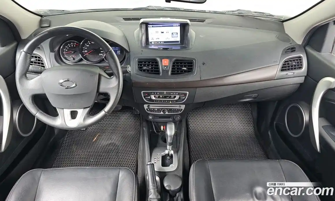 Renault SM3 2010 1.6 Автомат в Москве № 137779, фото 4