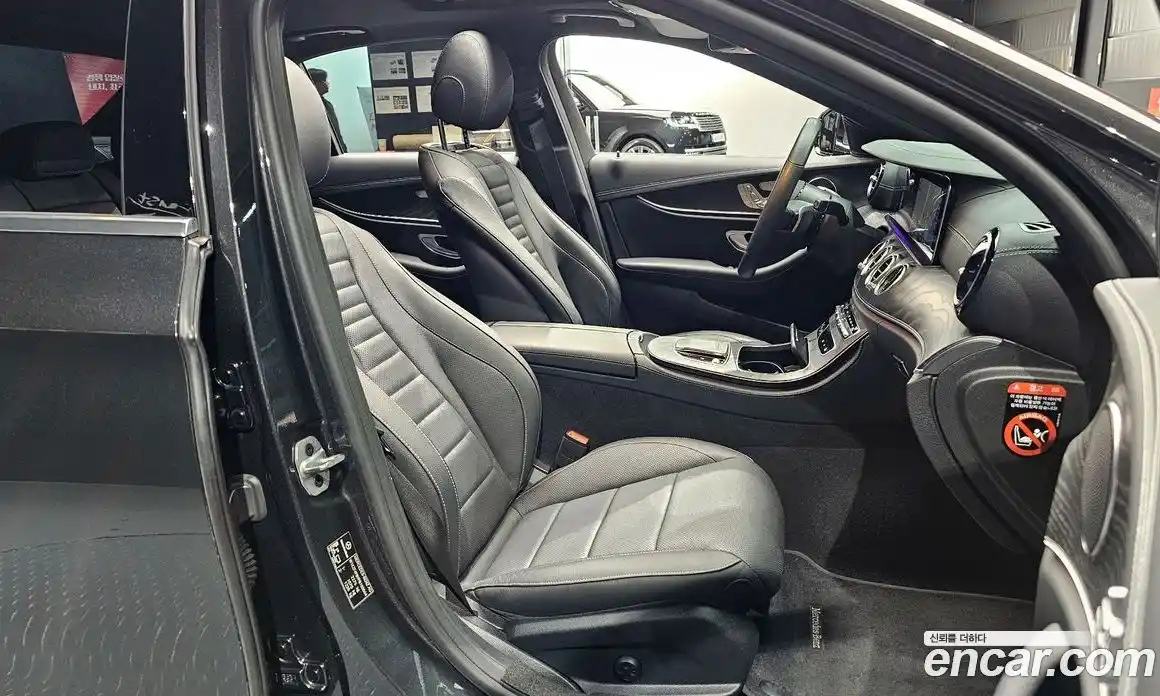 Mercedes-Benz E-Class 2023 2.0 Автомат в Москве № 140254, фото 10