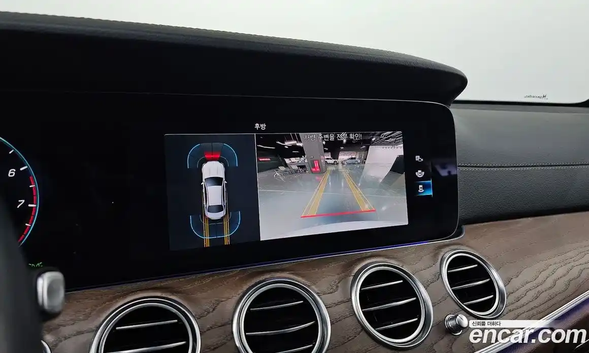 Mercedes-Benz E-Class 2021 2.0 Автомат в Москве № 140787, фото 16