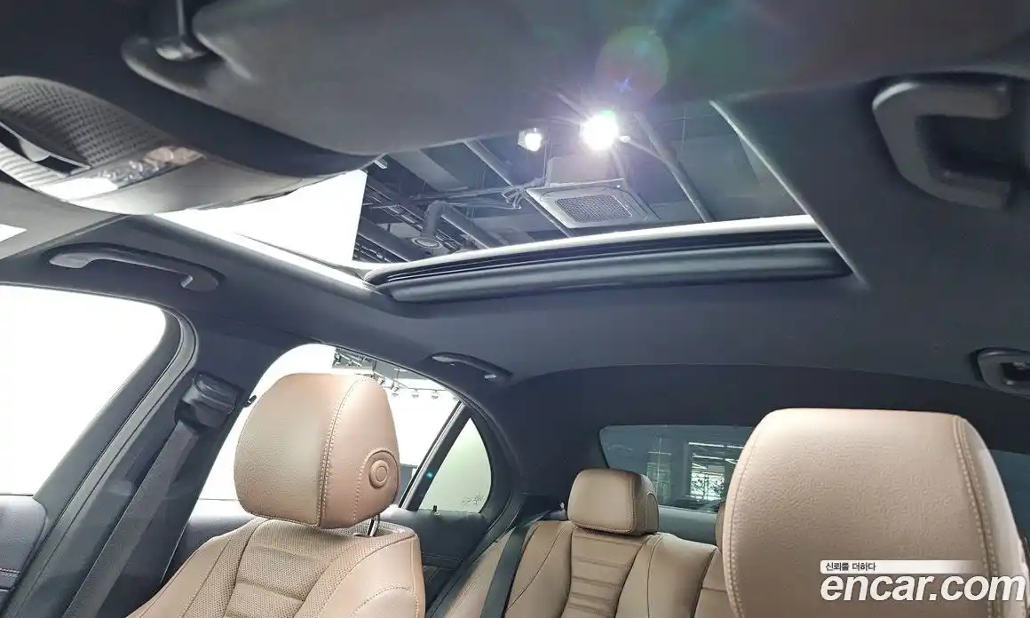 Mercedes-Benz E-Class 2021 2.0 Автомат в Москве № 140787, фото 18