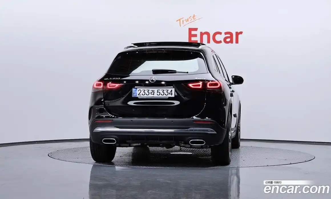 Mercedes-Benz GLA-Class 2020 2.0 Автомат в Москве № 142202, фото 13