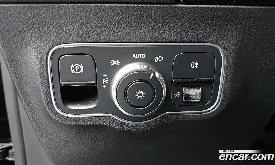 Mercedes-Benz GLA-Class 2020 2.0 Автомат в Москве № 142202, фото 20