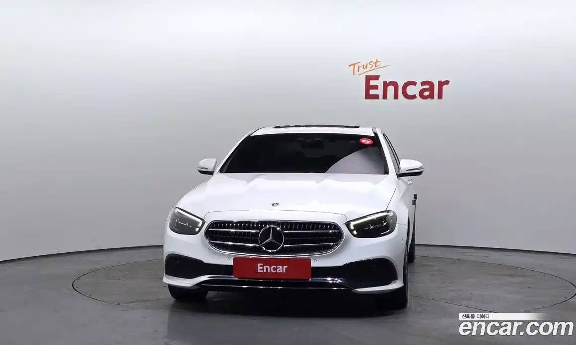 Mercedes-Benz E-Class 2021 2.0 Автомат в Москве № 143703, фото 15