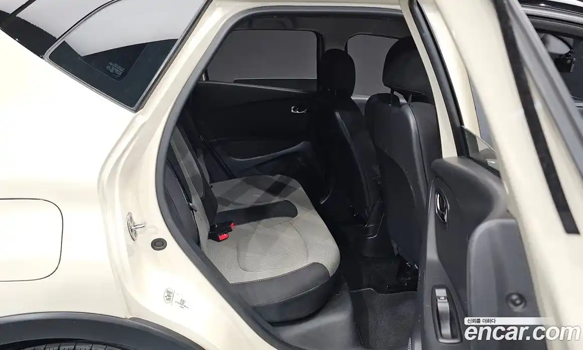 Renault QM3 2015 1.5 Автомат в Москве № 147829, фото 15