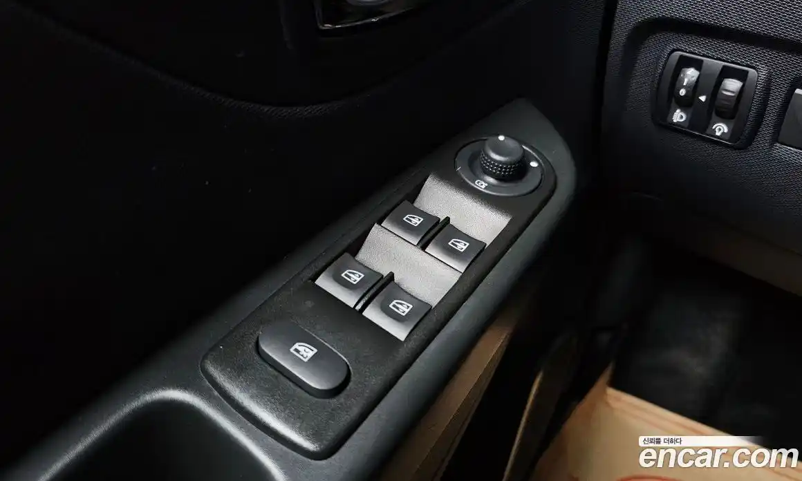 Renault QM3 2015 1.5 Автомат в Москве № 147829, фото 16