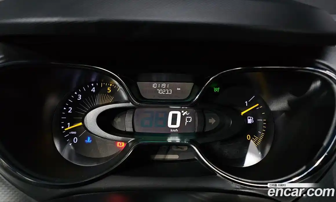 Renault QM3 2015 1.5 Автомат в Москве № 147829, фото 20