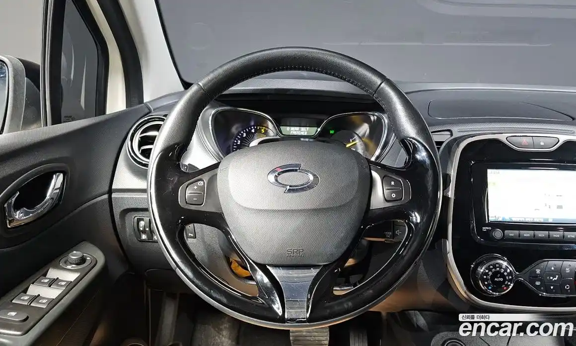 Renault QM3 2015 1.5 Автомат в Москве № 147829, фото 4