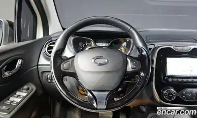 Renault QM3 2015 1.5 Автомат в Москве № 147829, миниатюра 4